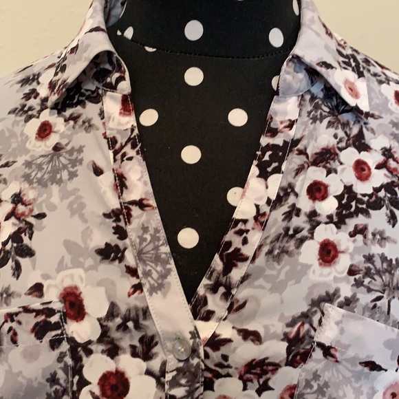 Two Talbots Rayon shirts - Picture 6 of 8